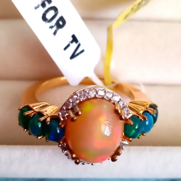 ETHIOPIAN WELP OPAL, MULTI -GEM STONE RING - Picture 4 of 6